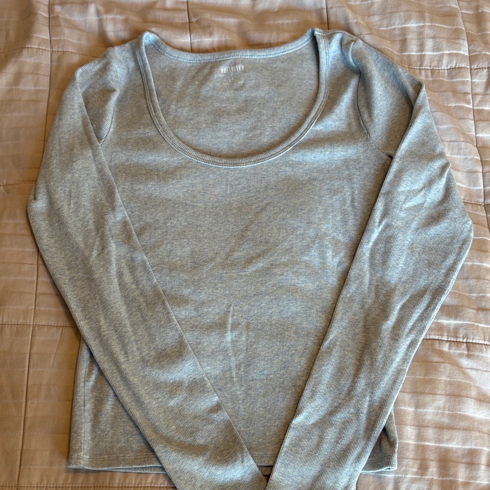 Hollister Light blue Gray Long Sleeve Tee